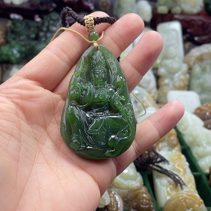 Y***a和田玉（糖玉）未镶嵌颈饰