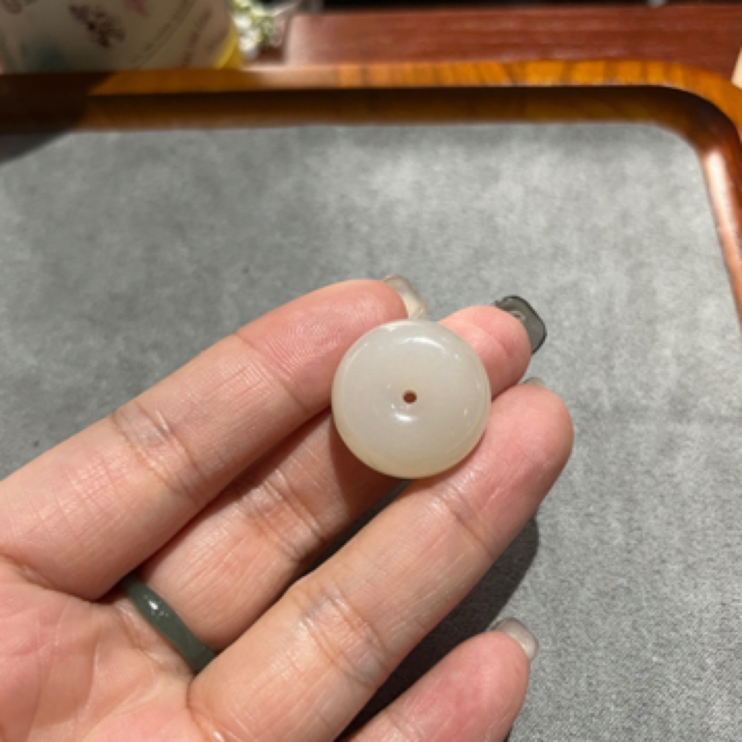 纯天然和田玉藕粉平安扣吊坠