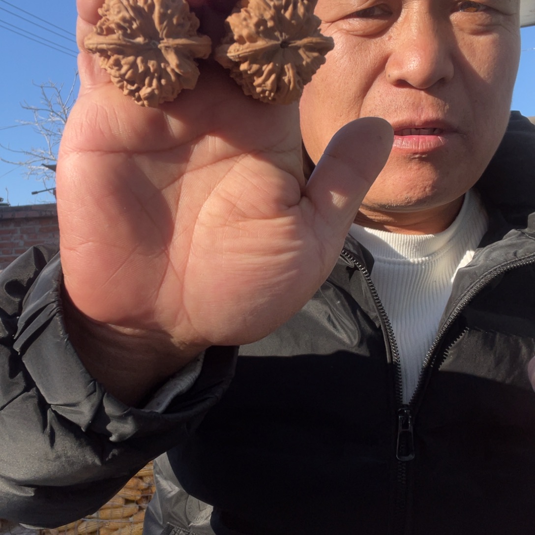 L***T文玩核桃吊坠官博42