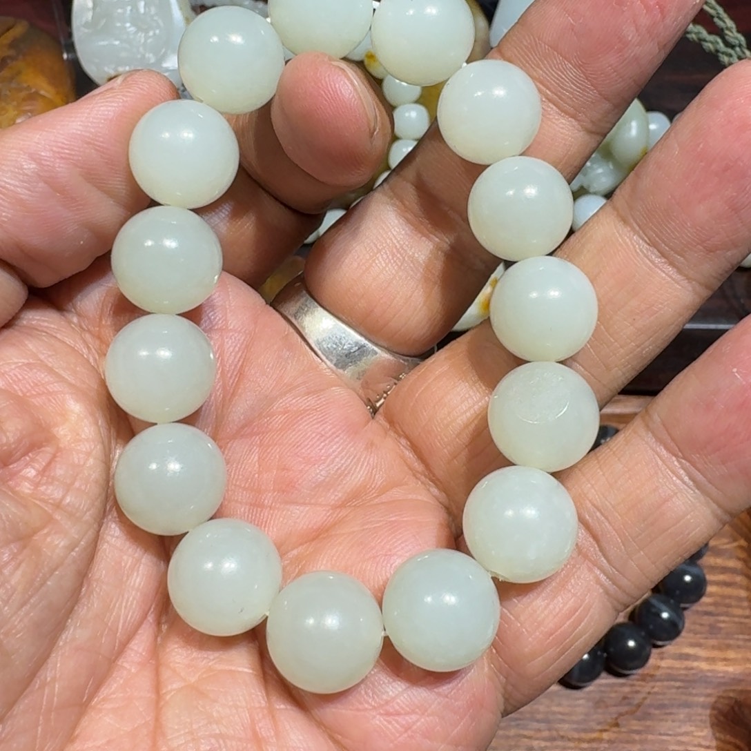 和田玉未镶嵌手链