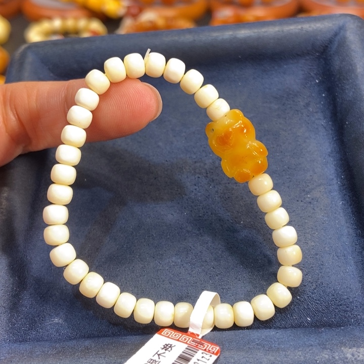琥珀手链未镶嵌蜜蜡