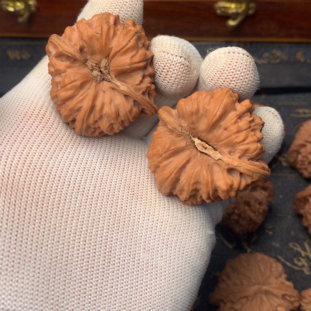 猴头核桃吊坠文玩核桃平谷凹底43