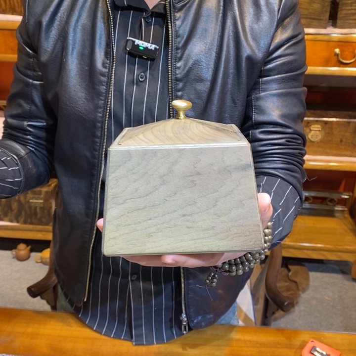 金丝楠阴沉木小方盒/1