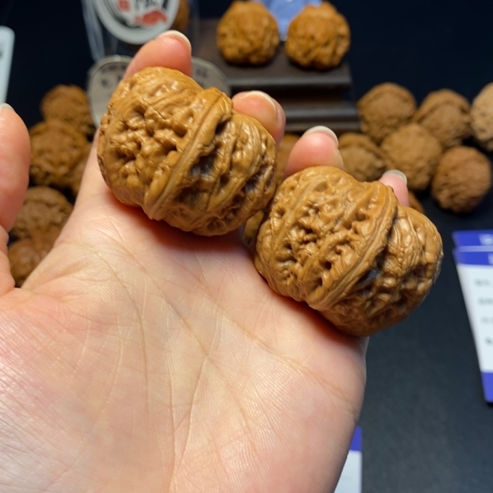 文玩核桃把件66号元宝42尺打底