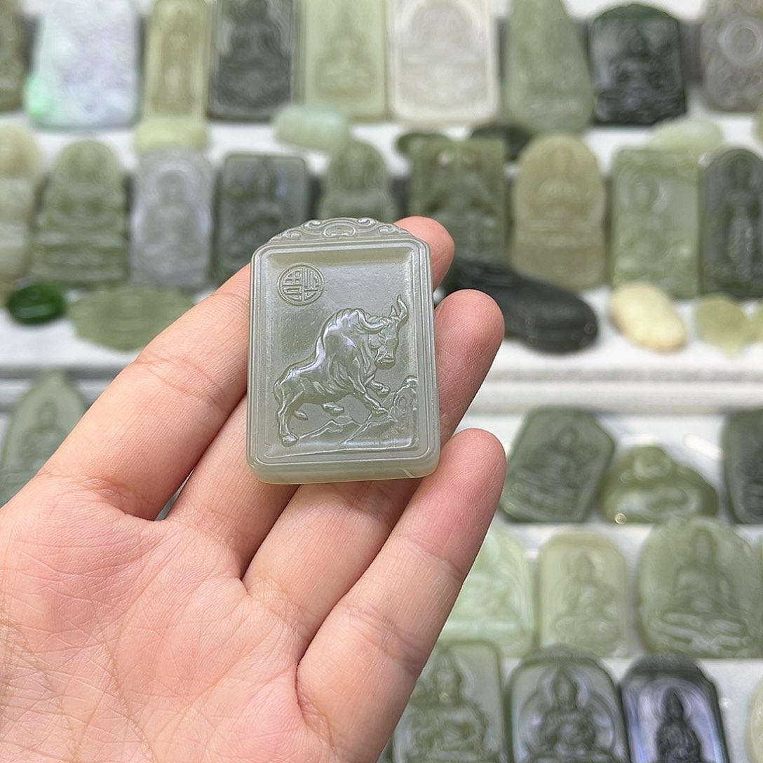 和田玉颈饰未镶嵌用****9