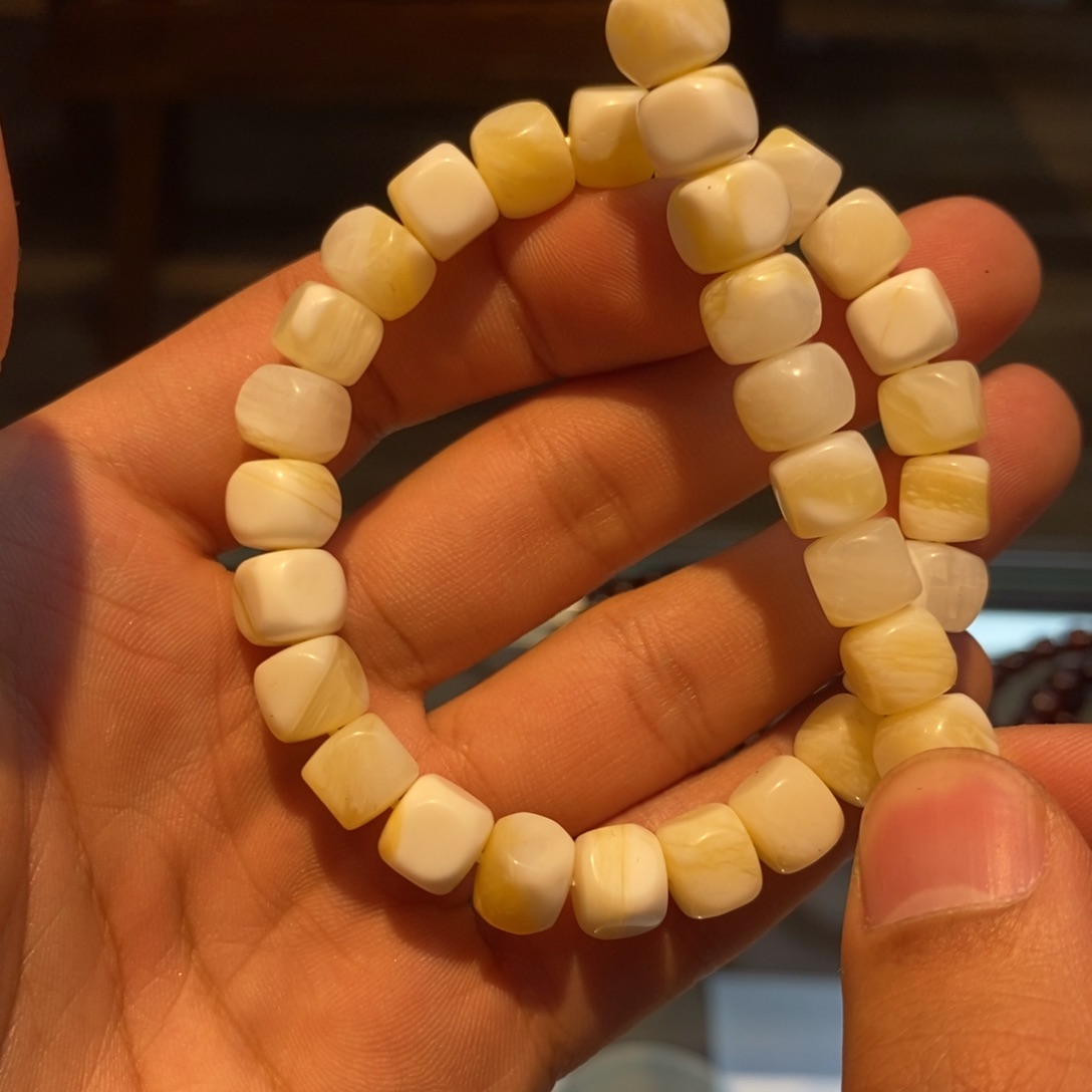 白玉菩提吊坠六方