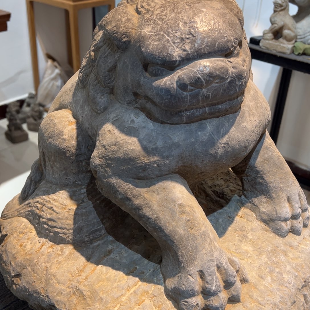 青石狮子做工精细精致