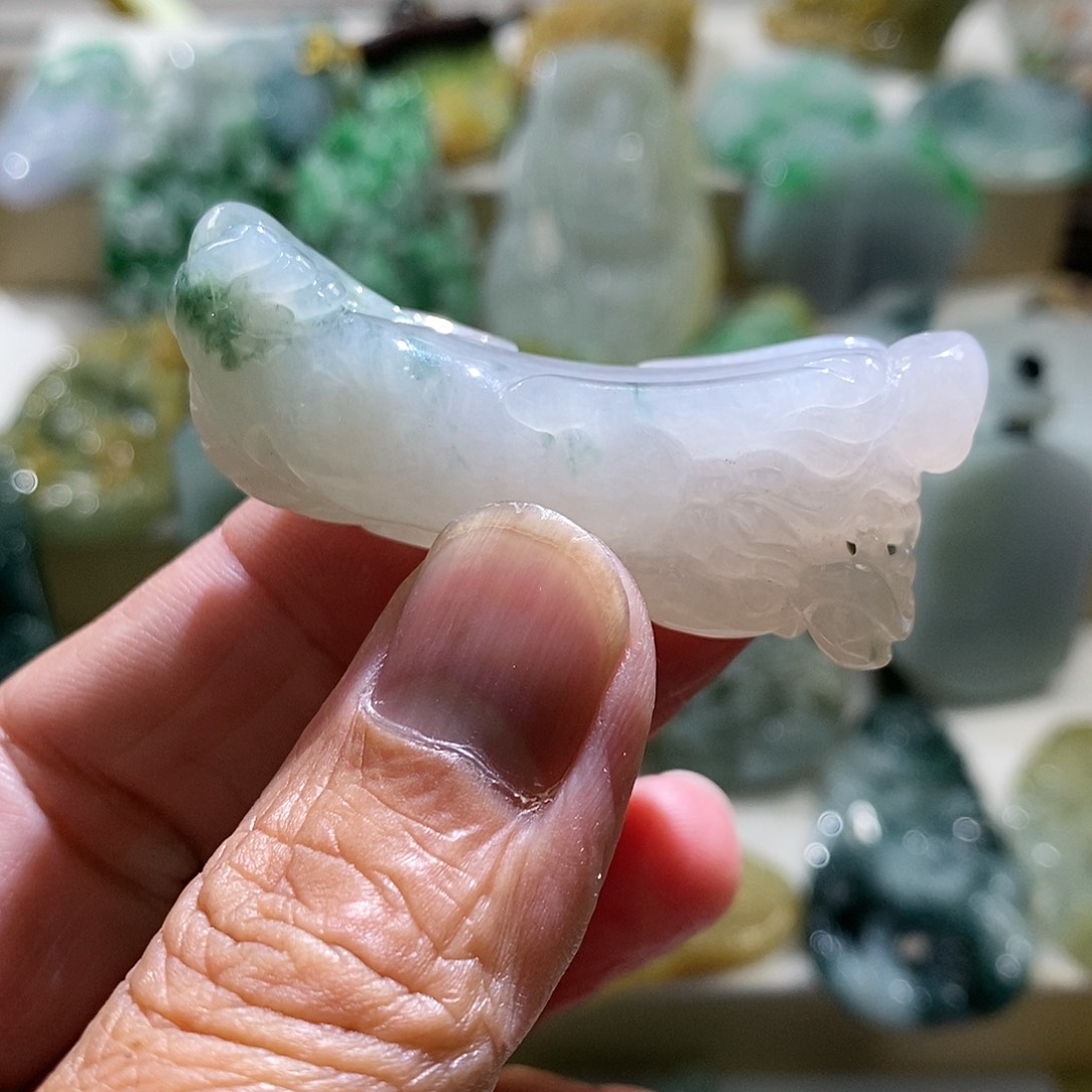 【闪购商品】翡翠颈饰未镶嵌111111111111
