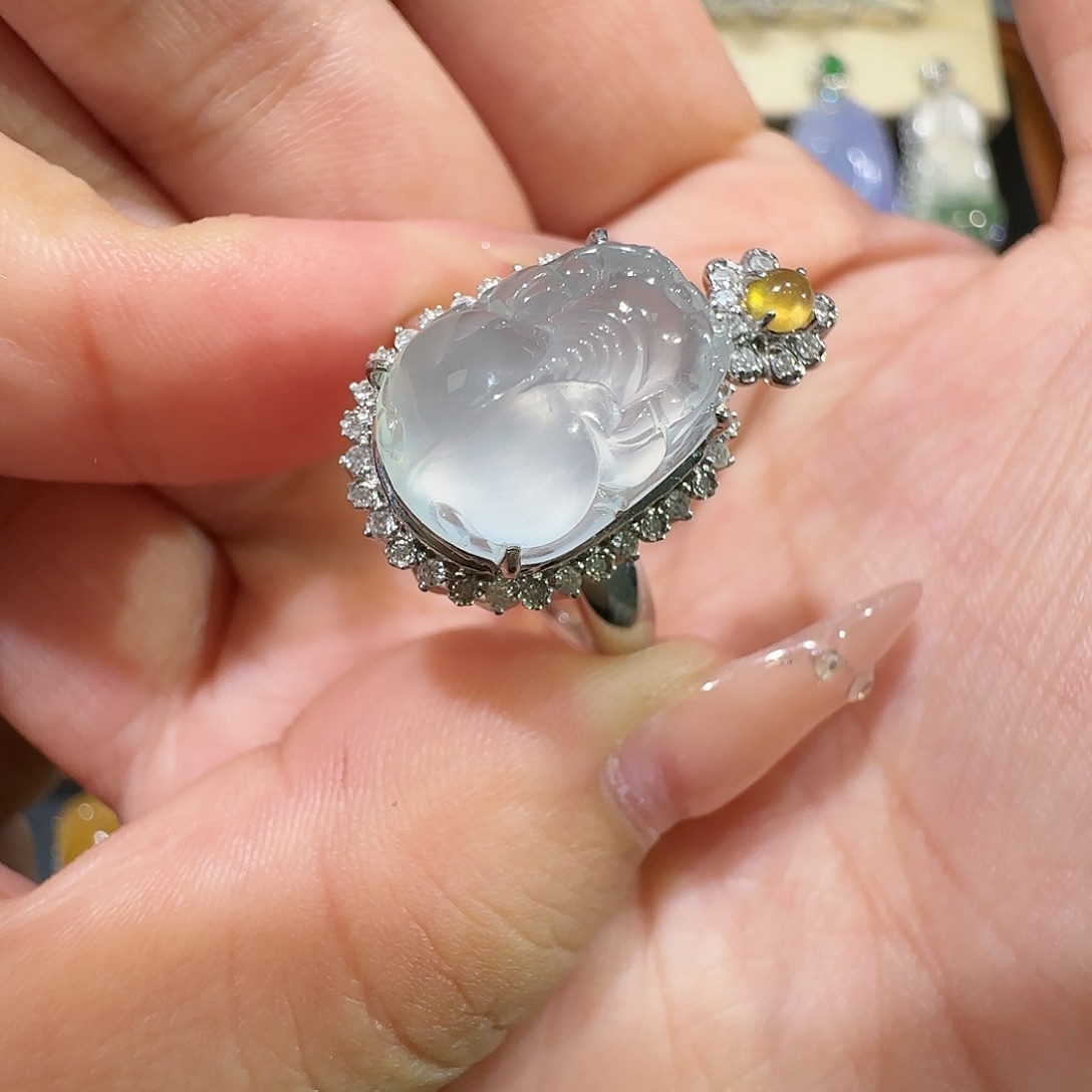 【闪购商品】18K金镶嵌戒指翡翠实收