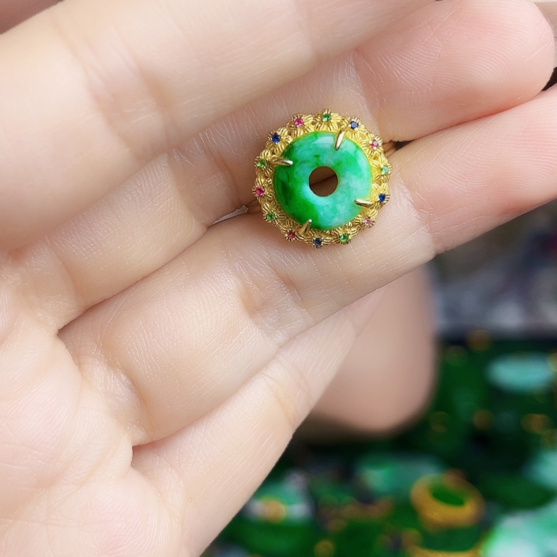 翡翠银S925镶嵌颈饰多样性