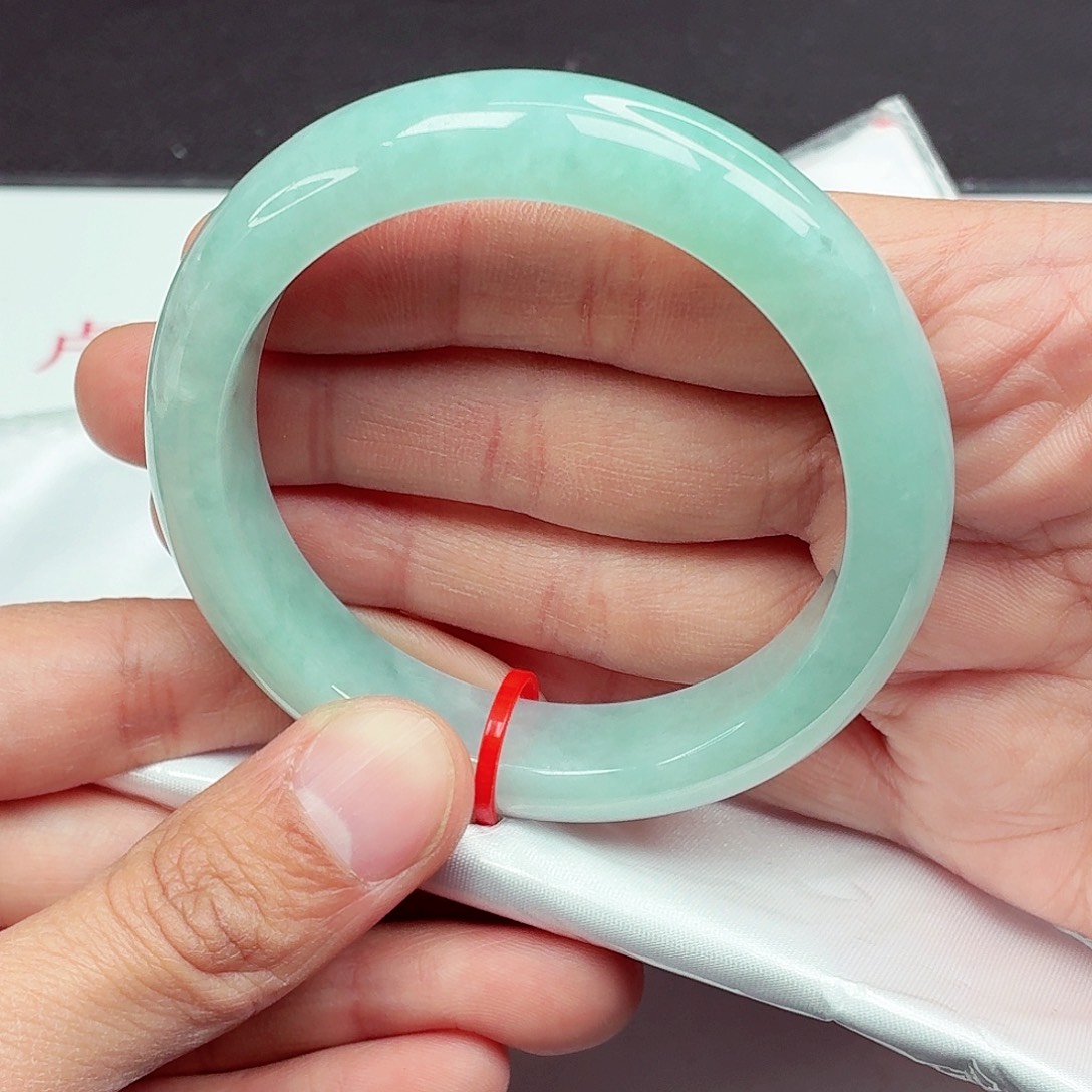 翡翠未镶嵌手镯57圈