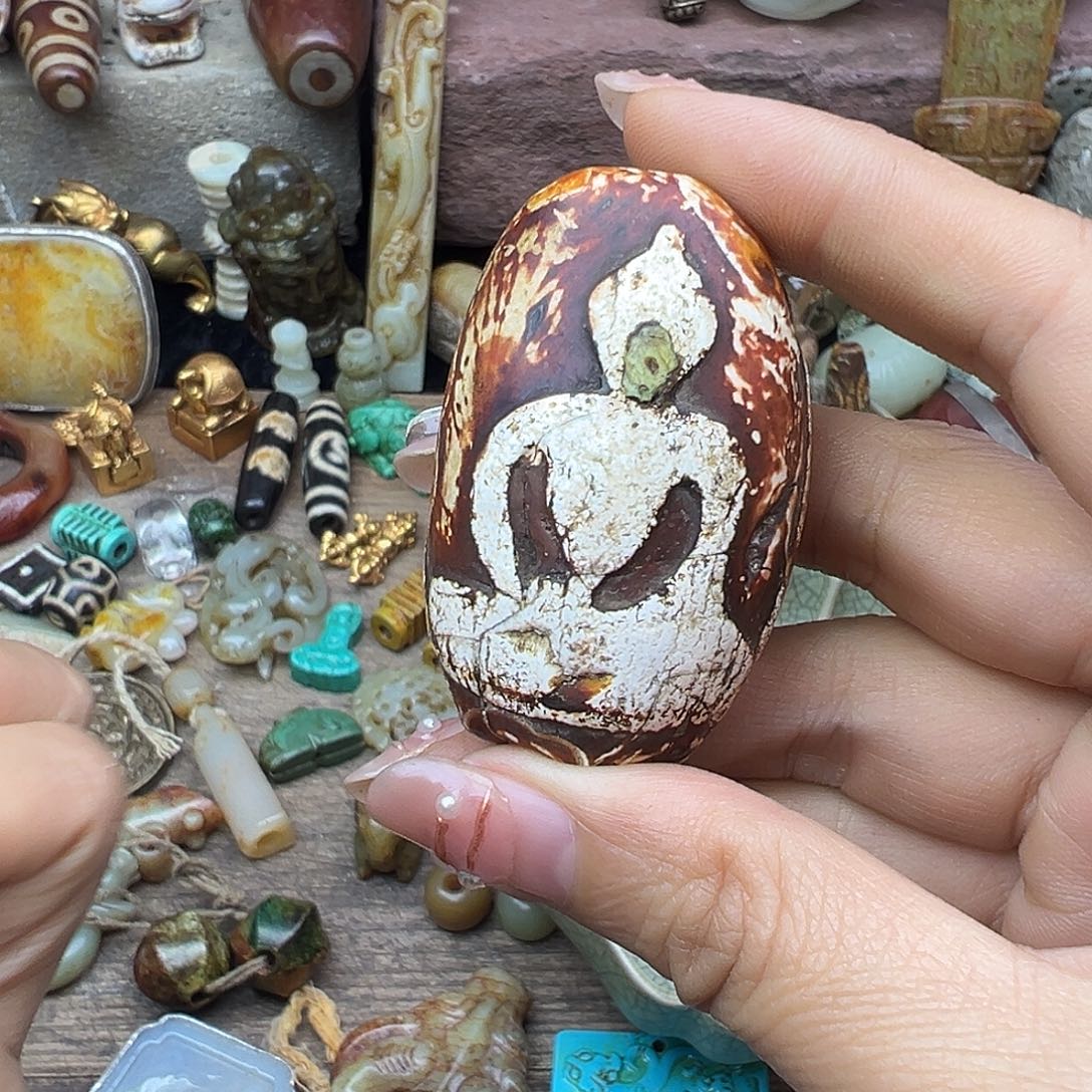 未镶嵌颈饰玛瑙/玉髓小*姐