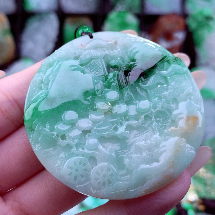 【闪购商品】翡翠颈饰未镶嵌挂件