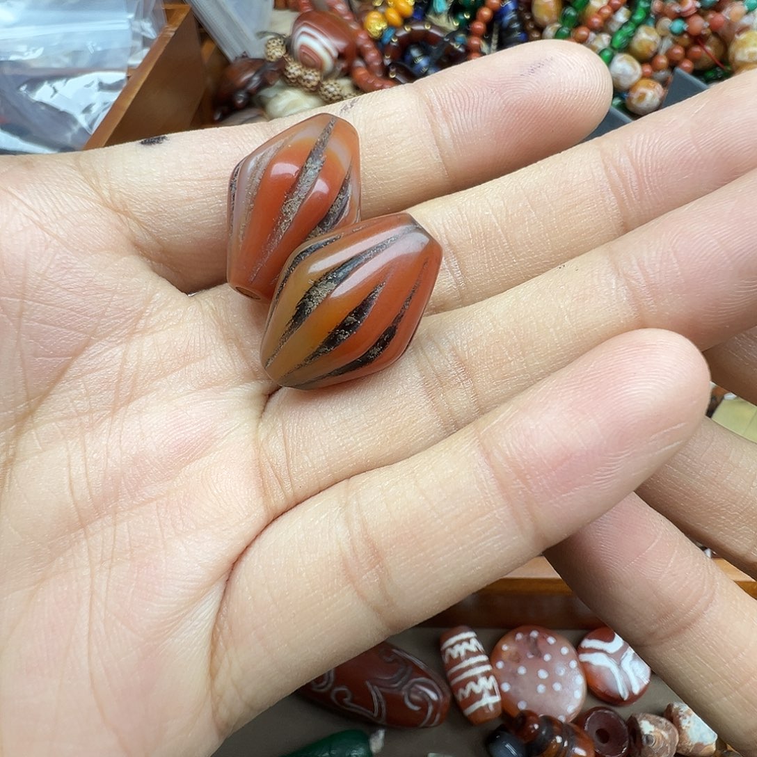 玛瑙/玉髓未镶嵌珠宝半成品