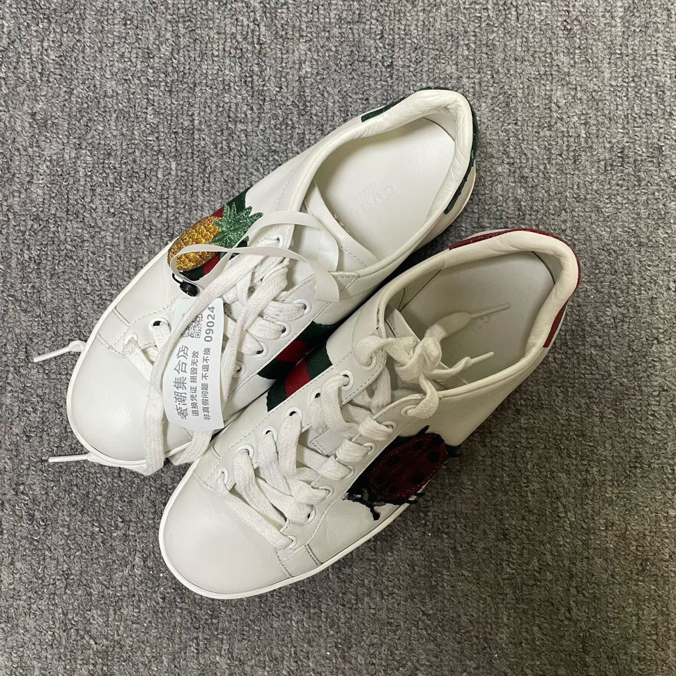95新 GUCCI/古驰 ACE 菠萝刺绣系带运动时尚板鞋  35码/09024 szs