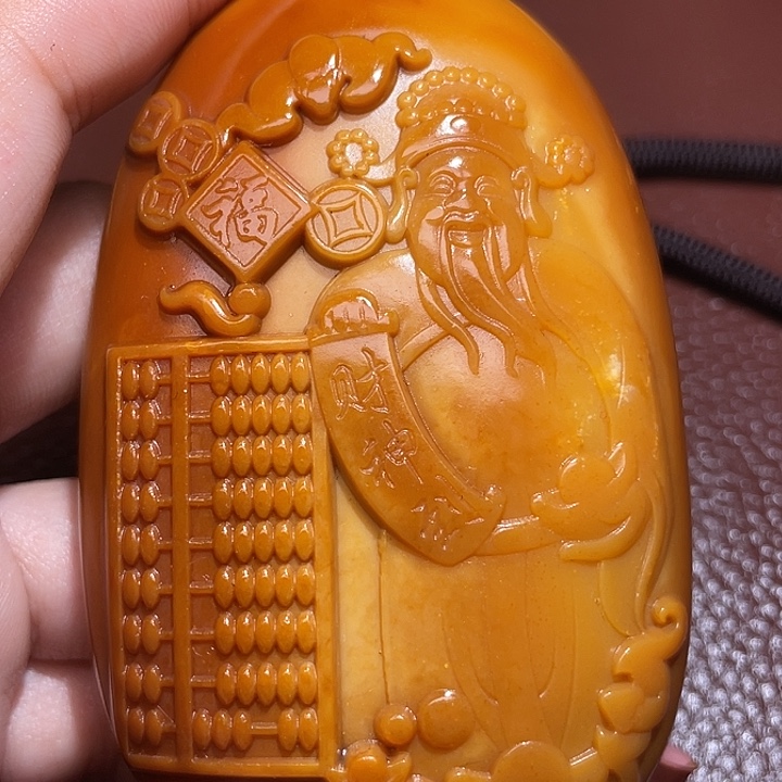 猪***仙和田玉未镶嵌颈饰