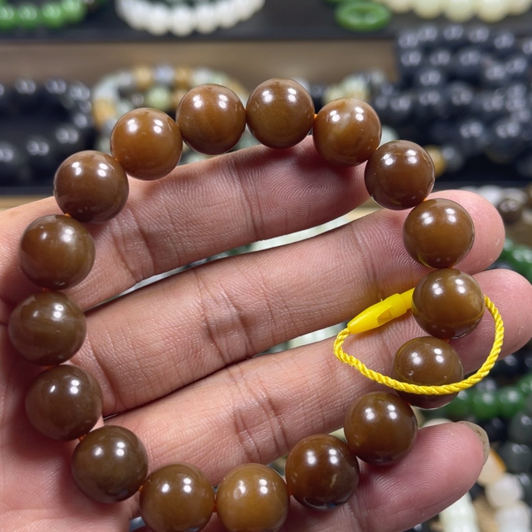 和田玉手串未镶嵌芝*猪