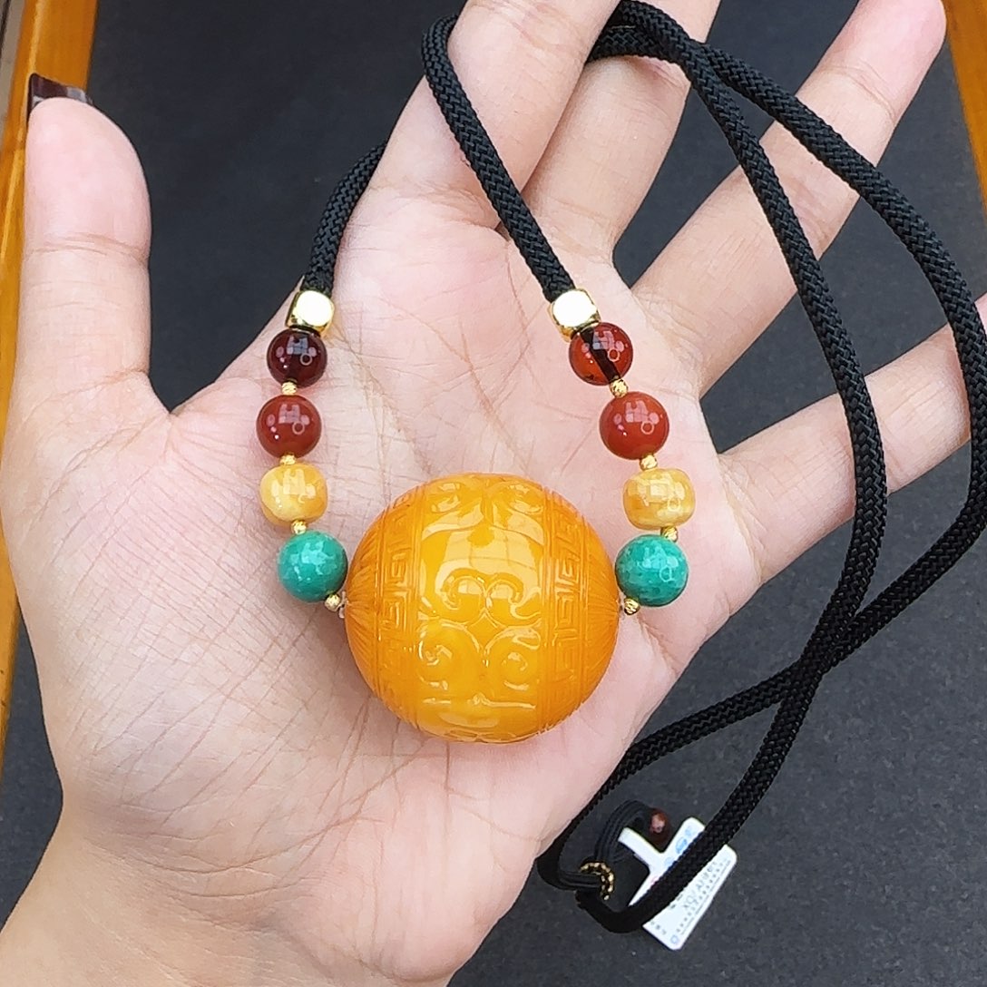 琥珀颈饰未镶嵌吊坠