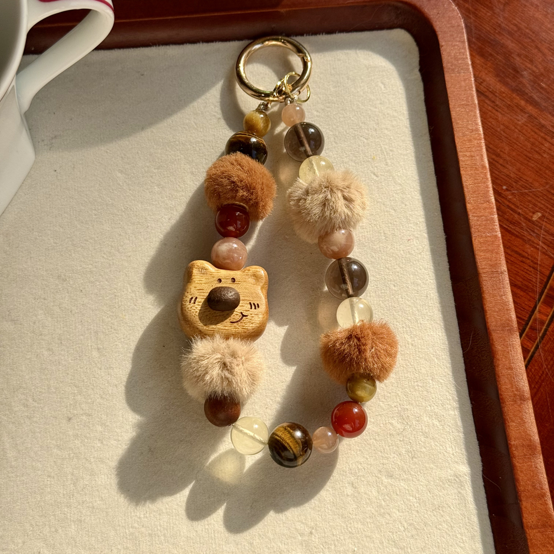 【招财小熊】挂链天然虎眼石红玛瑙橙月光水晶手机链车挂包挂万能挂