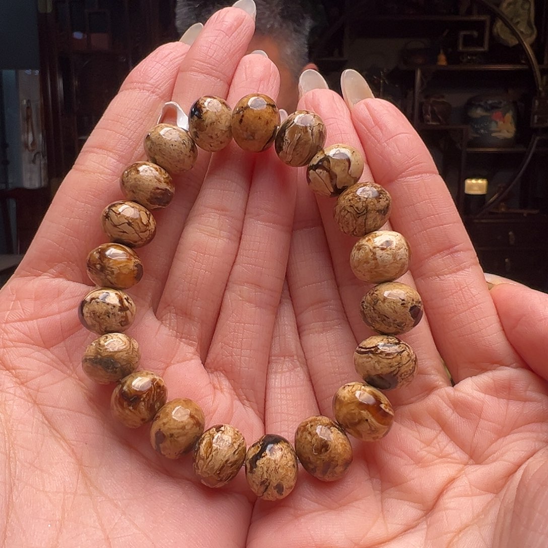 琥珀裸石未镶嵌抚顺琥珀10204。12mm