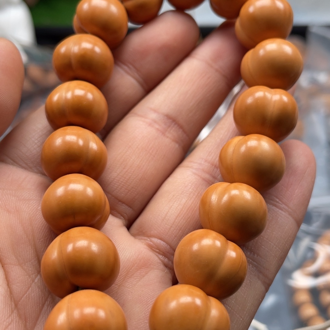 吊坠橄榄核不想说