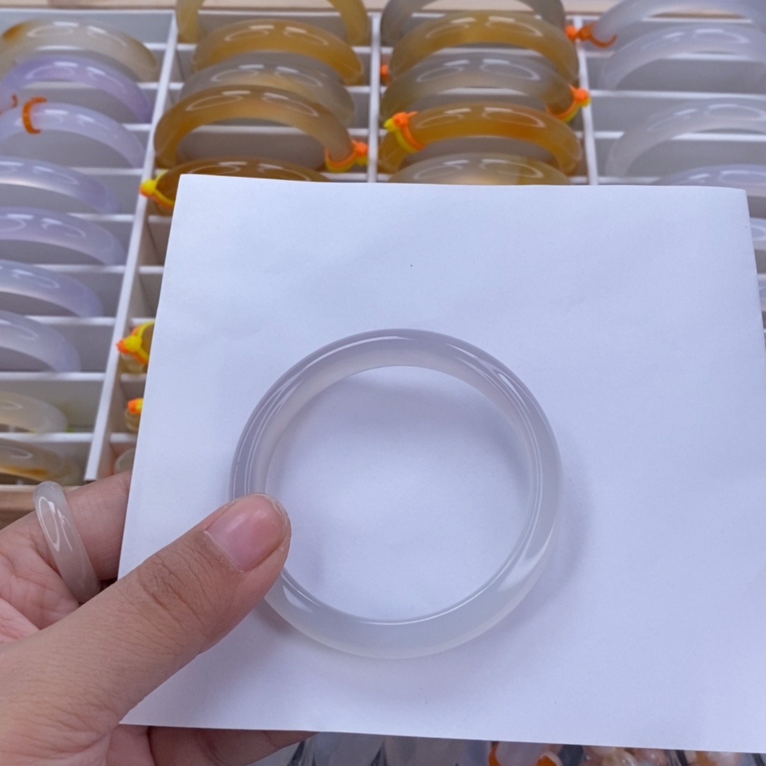 玛瑙/玉髓未镶嵌手镯