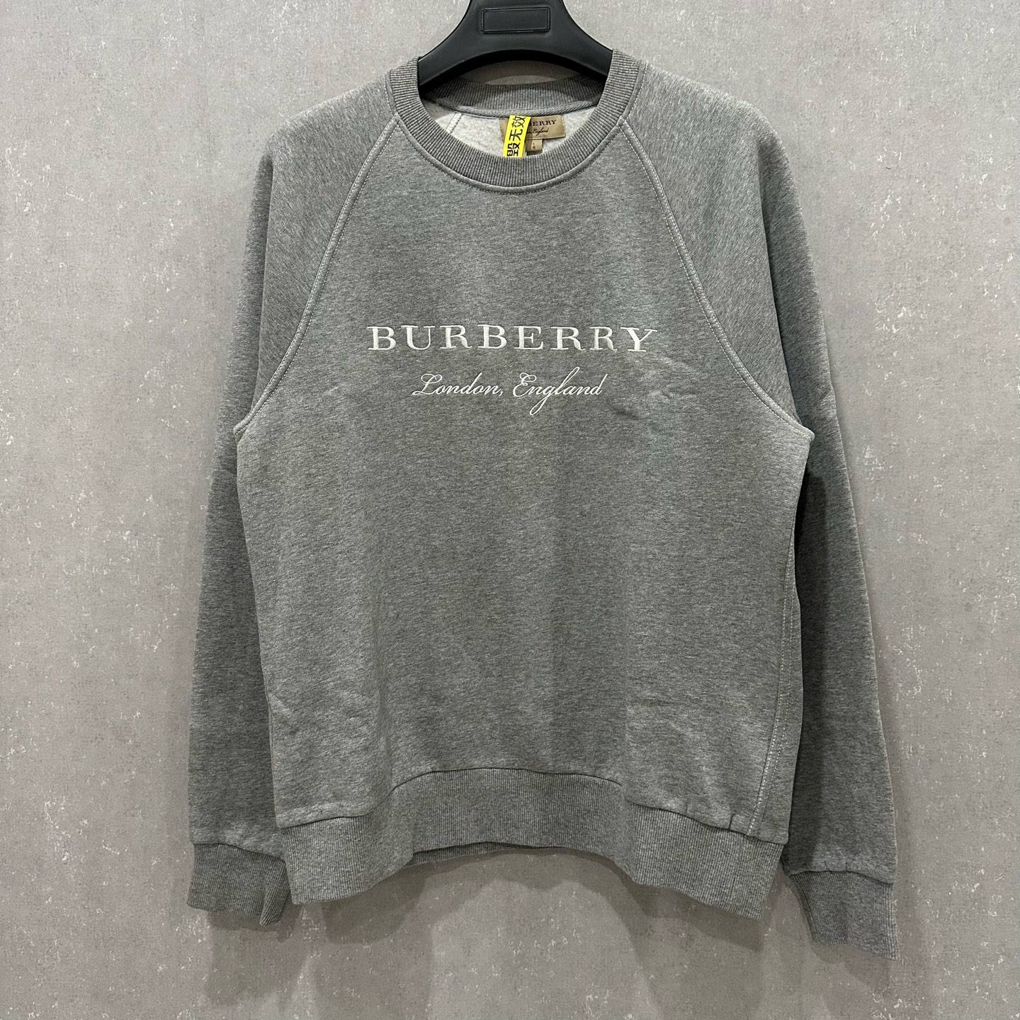 99新 BURBERRY/博柏利 字母刺绣棉质圆领长袖卫衣L码006036