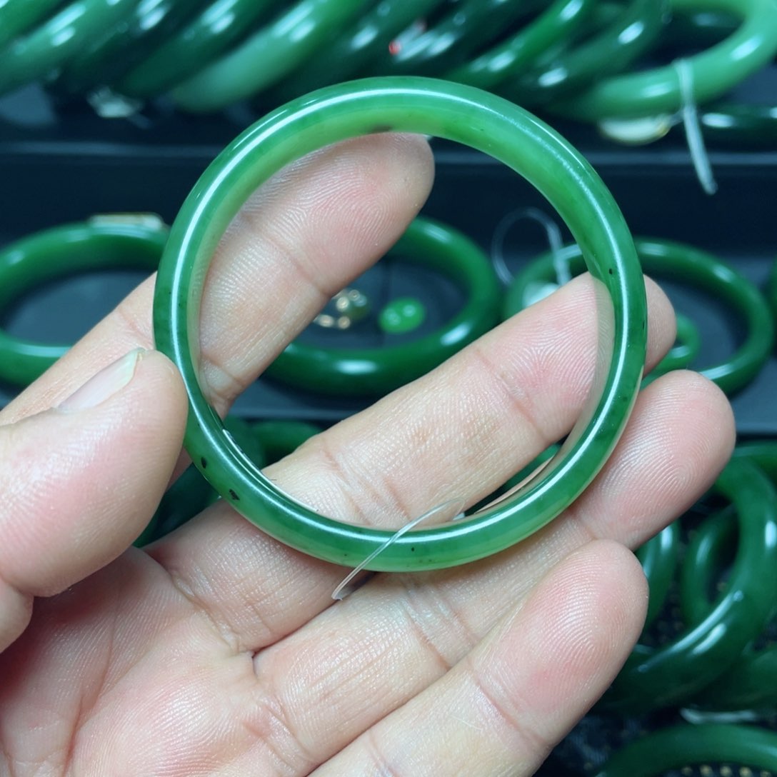 和田玉（碧玉）手镯未镶嵌