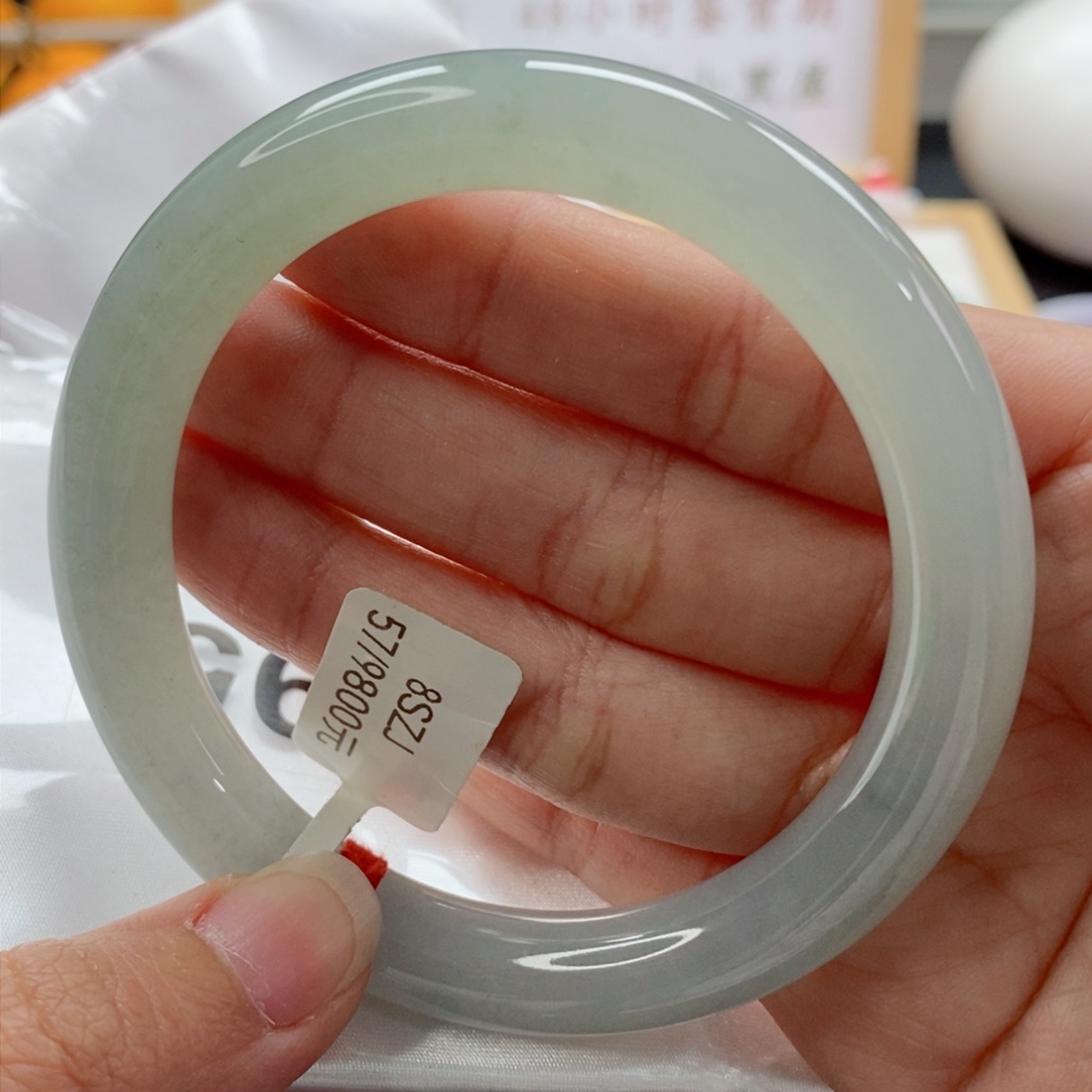 翡翠手镯未镶嵌天然a货翡翠