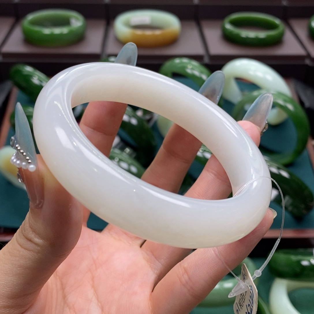 和田玉未镶嵌手镯5960