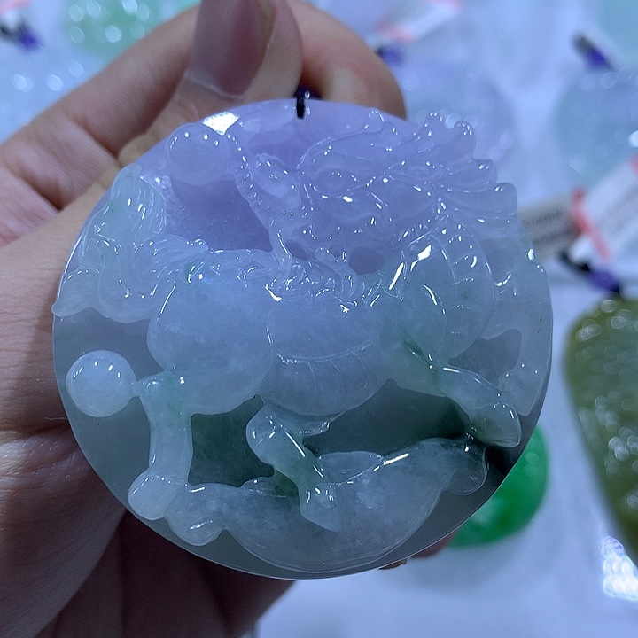 翡翠未镶嵌颈饰天然翡翠A货吊坠