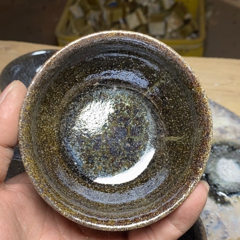 茶盏Jnbvfdfhhbvfccg