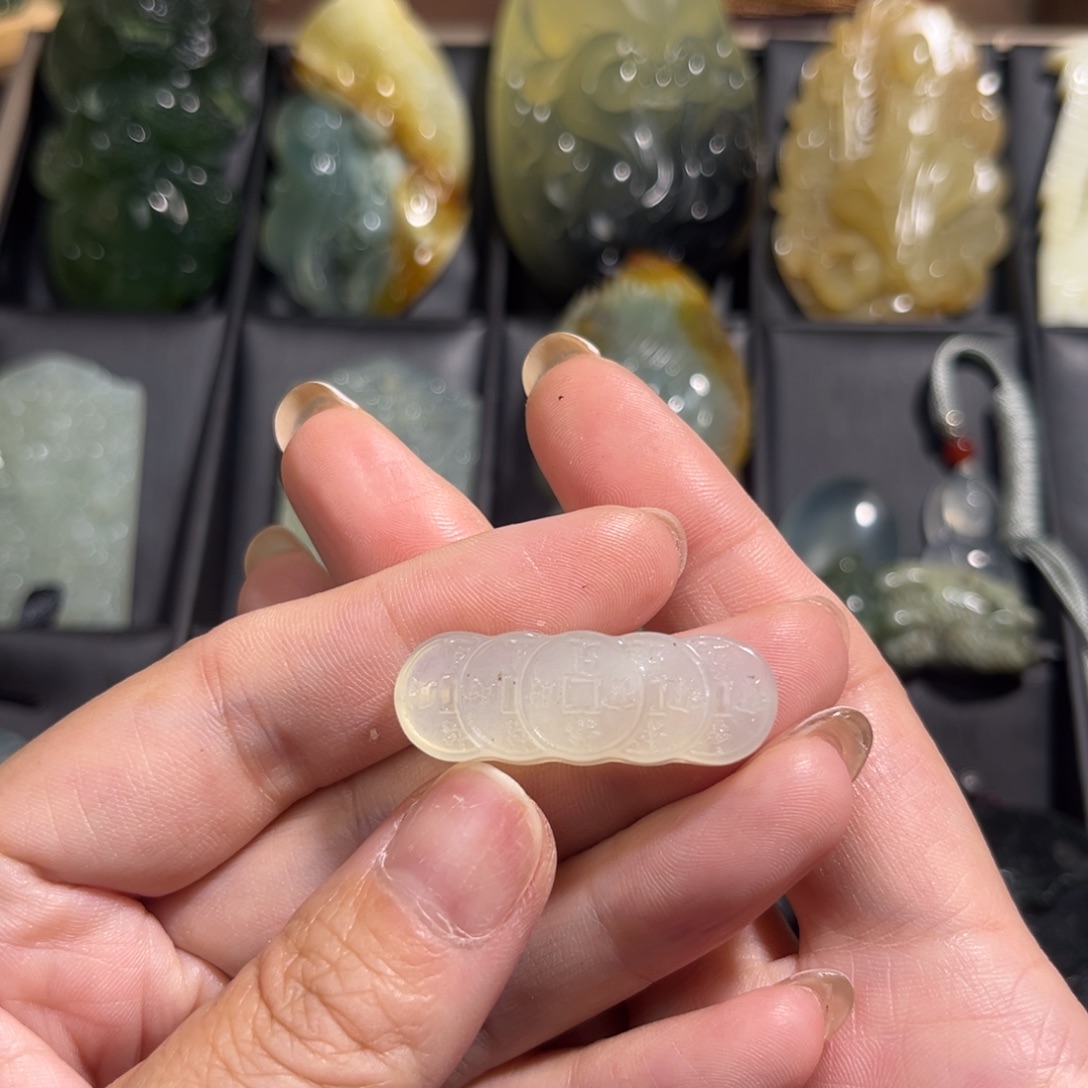 蛇纹石玉未镶嵌吊坠(不含链)