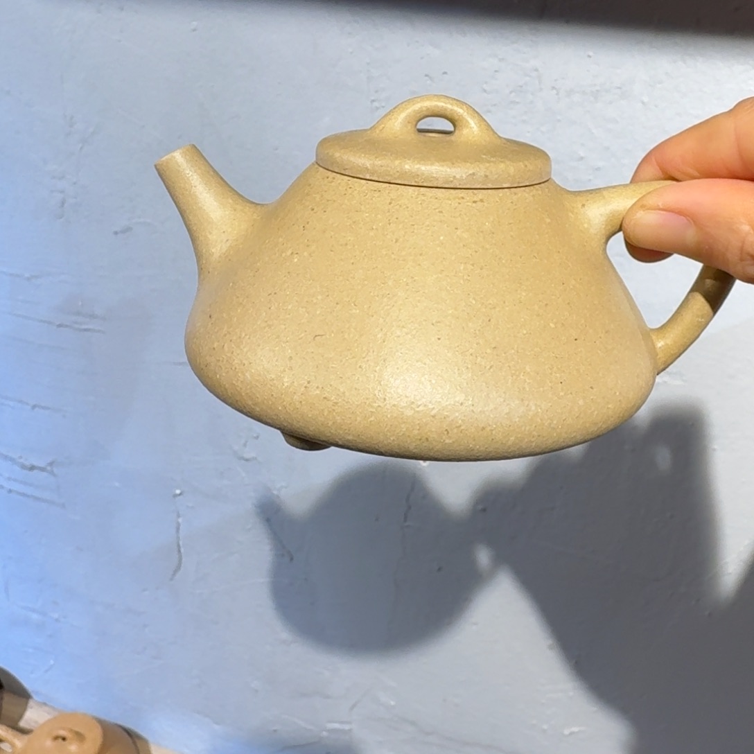 本山绿泥茶壶微瑕200毫升梨皮