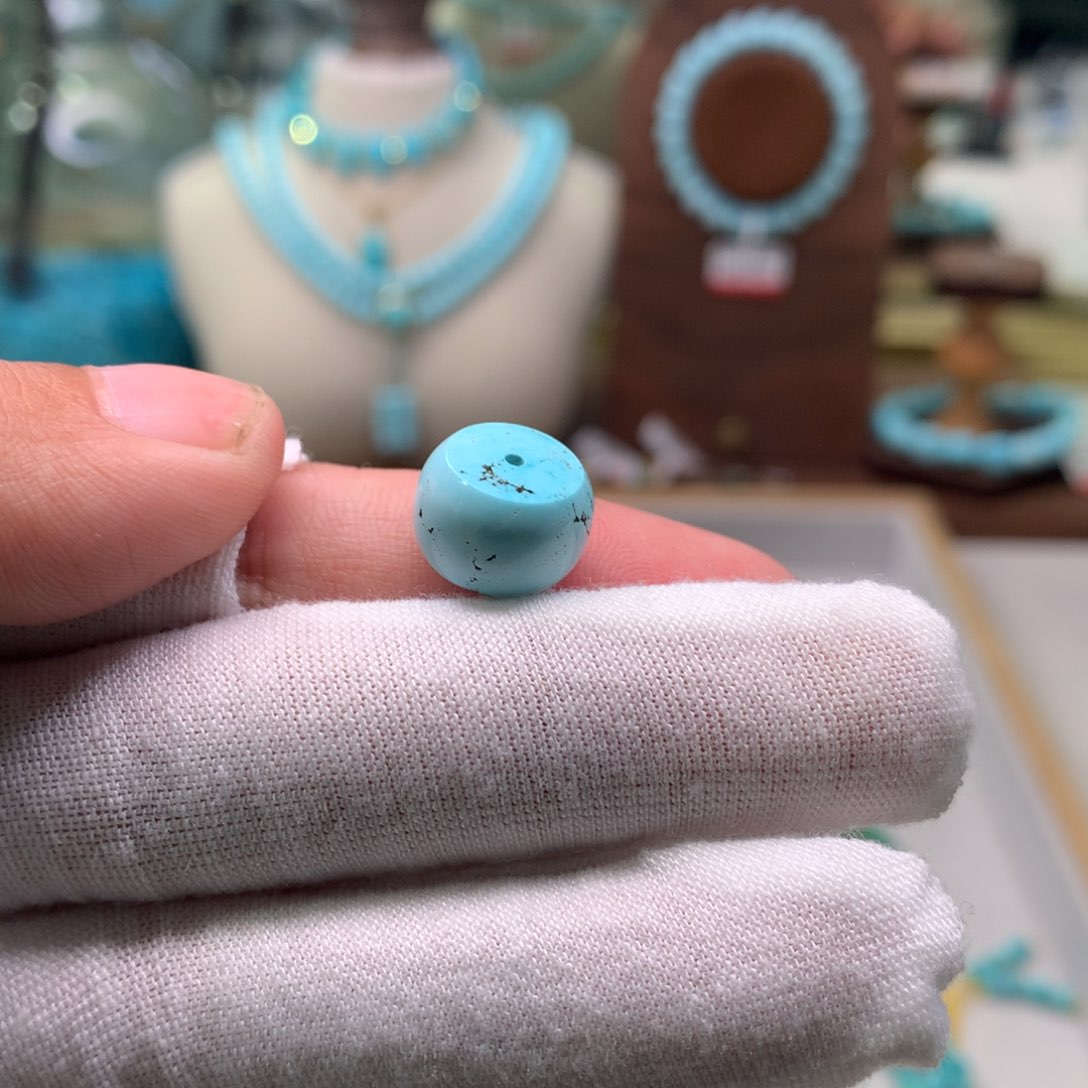 绿松石配饰未镶嵌