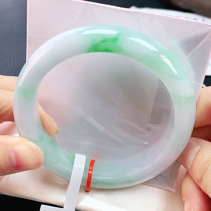 未镶嵌手镯翡翠59金丝绿