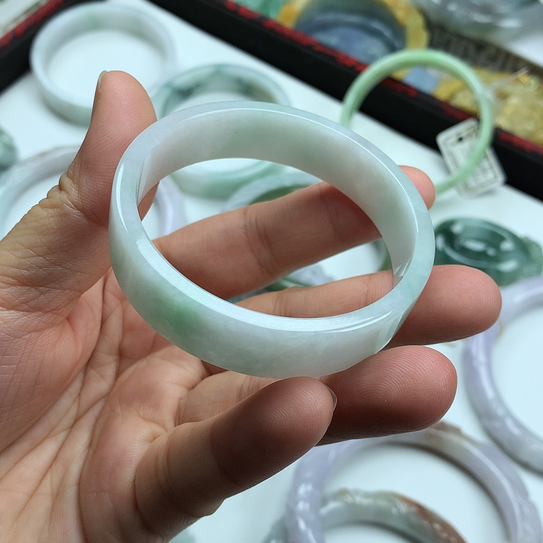 翡翠未镶嵌手镯天然翡翠51.7