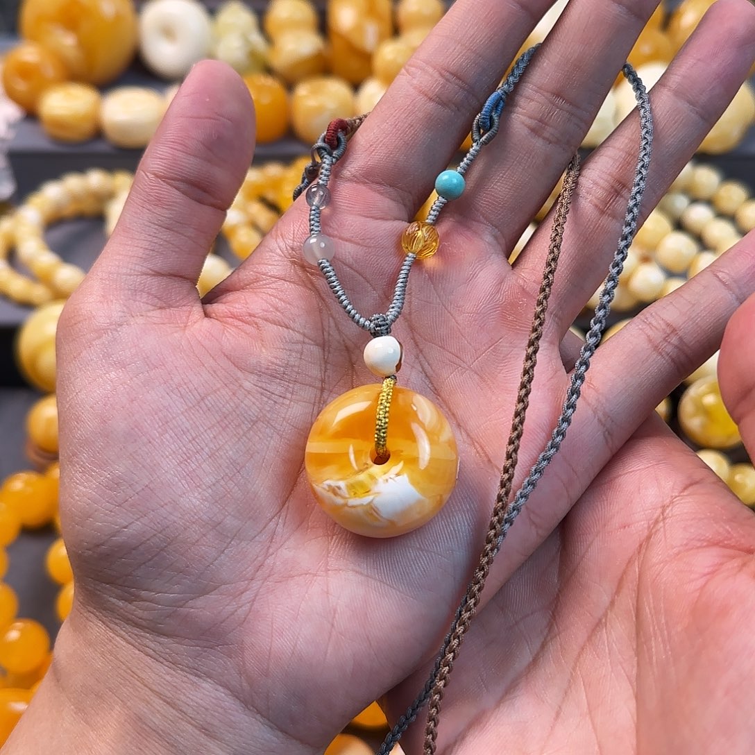 琥珀未镶嵌珠宝奇石