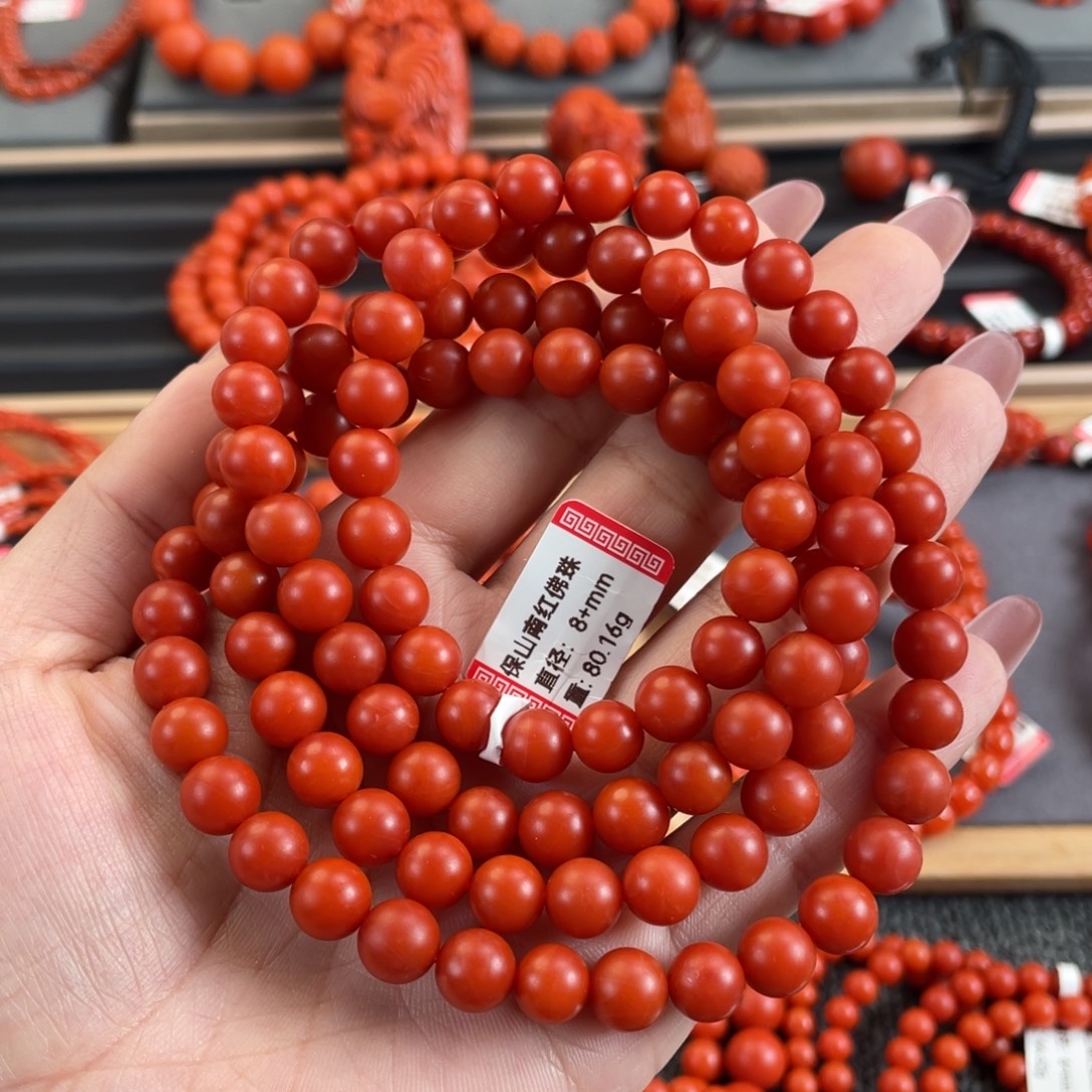 南红玛瑙合金手链保山南红多圈