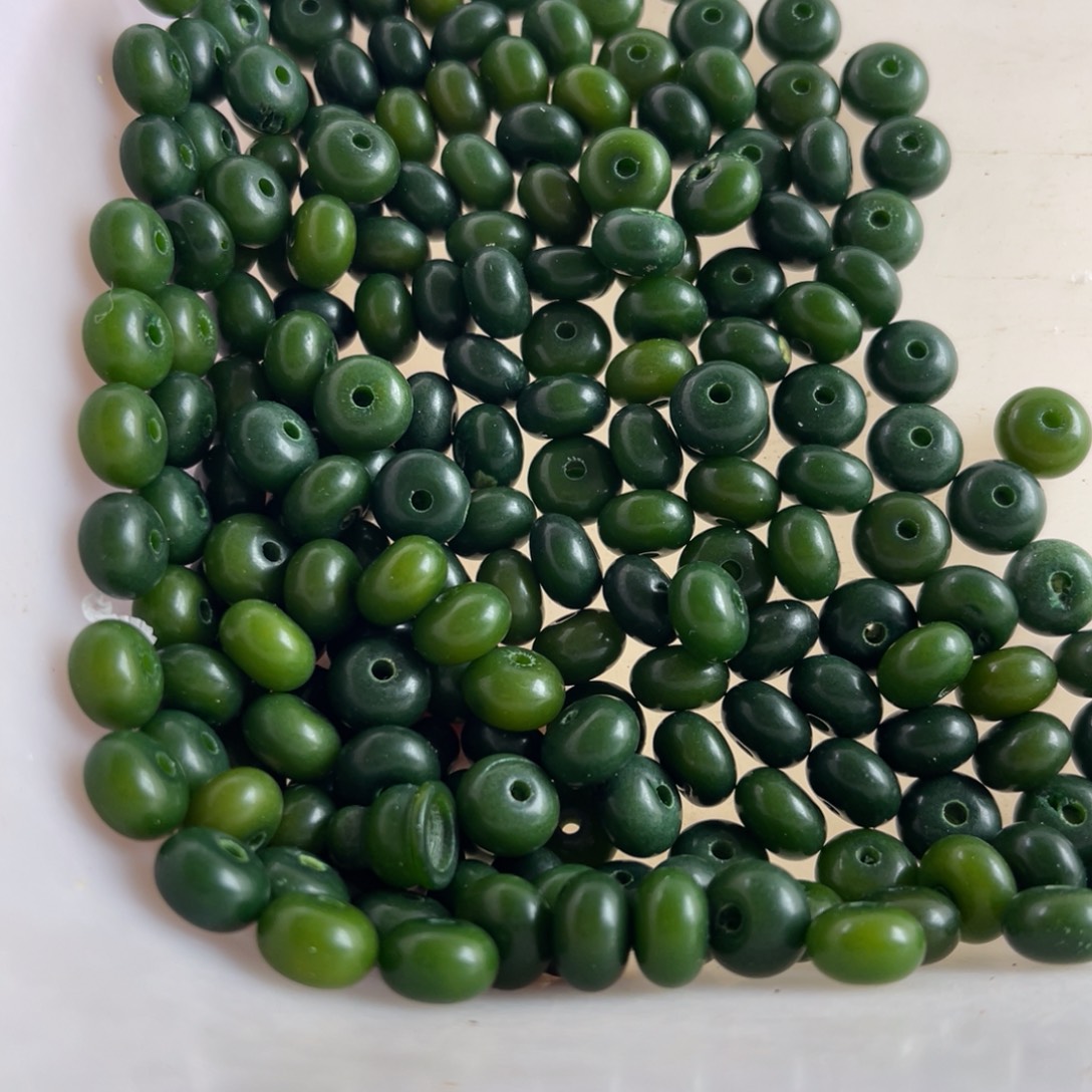 小***可吊坠白玉菩提瑕疵9-6算盘绿240