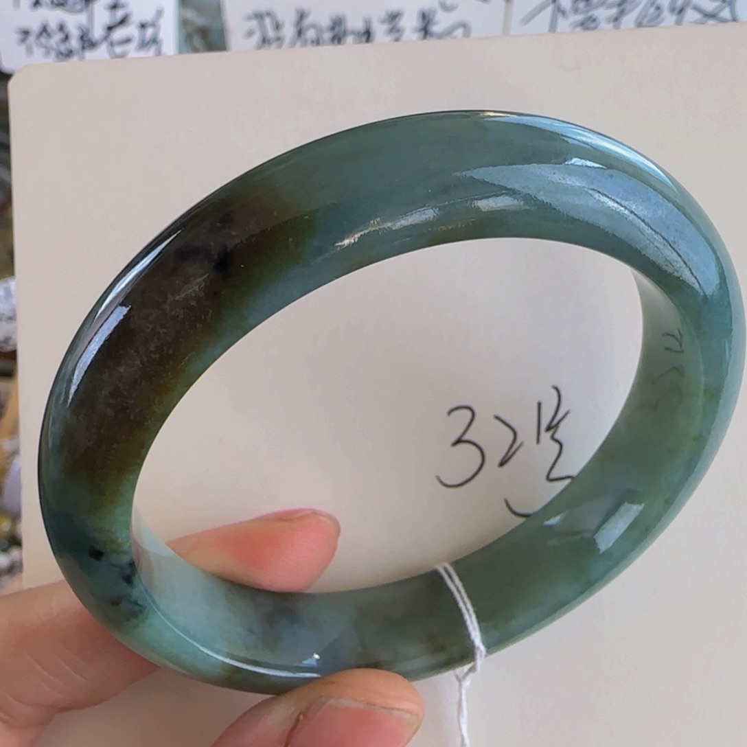 翡翠手镯未镶嵌老坑55老蓝水