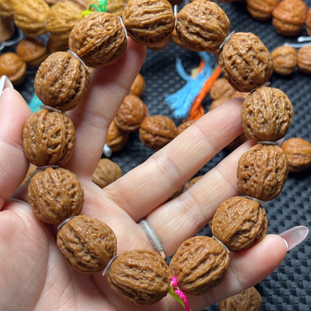 文玩核桃手串蚂蚁纹