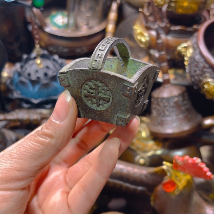 铜器摆件收收藏藏