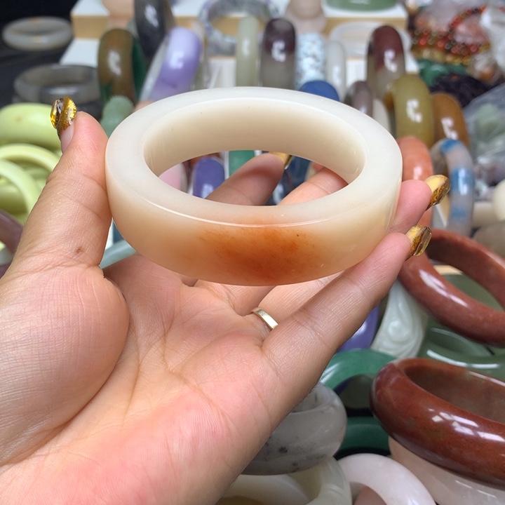 石英质玉手镯未镶嵌贵*