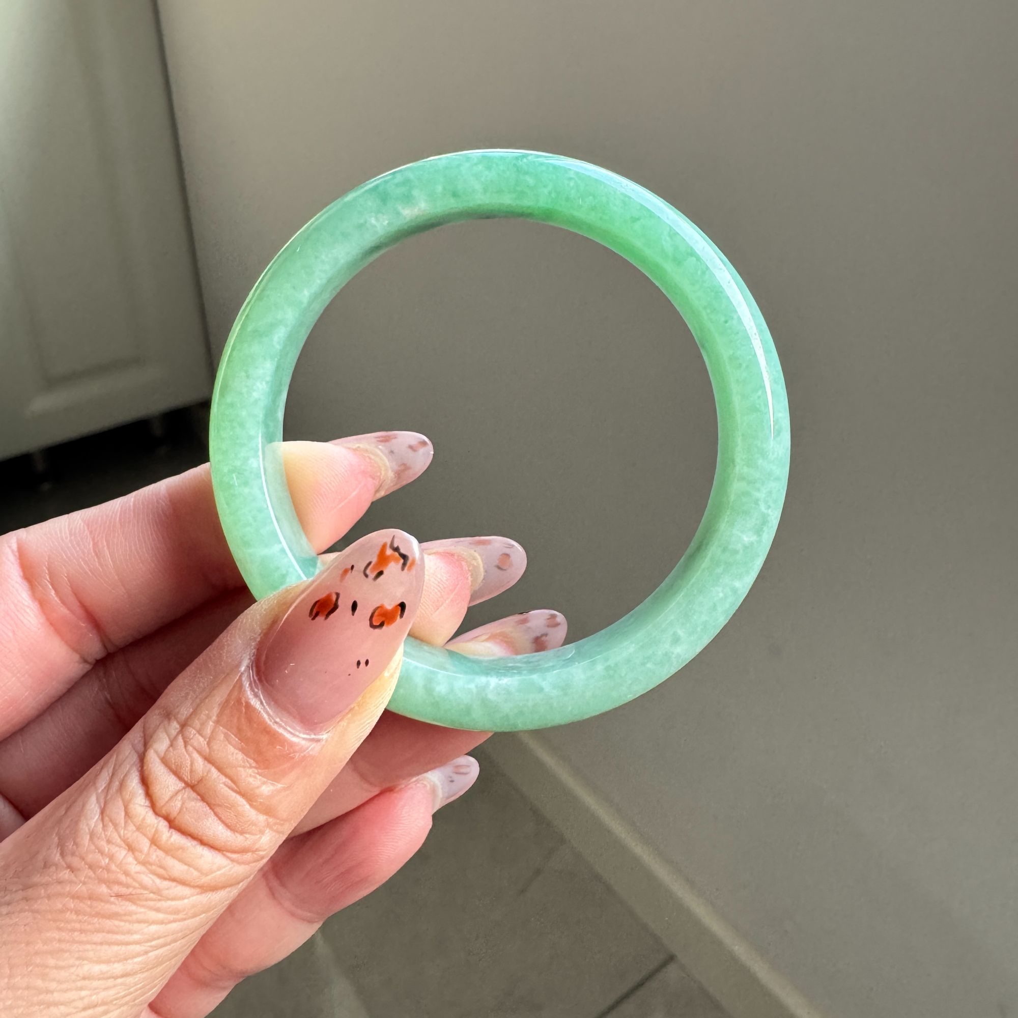 52正圈老坑老料满色苹果绿缅甸A货翡翠手镯送证书D920 