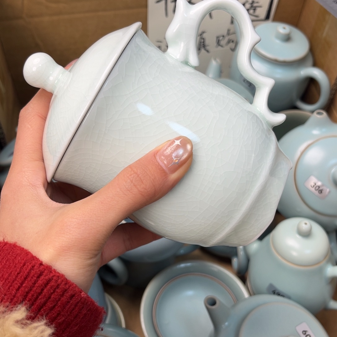 摆件陶哈哈哈哈哈哈哈哈哈哈哈