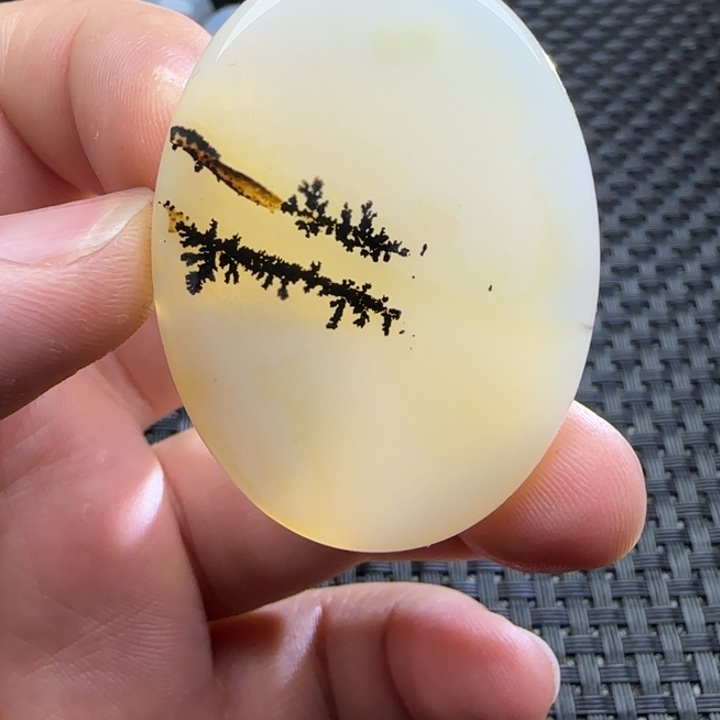 襄***石玛瑙/玉髓未镶嵌颈饰