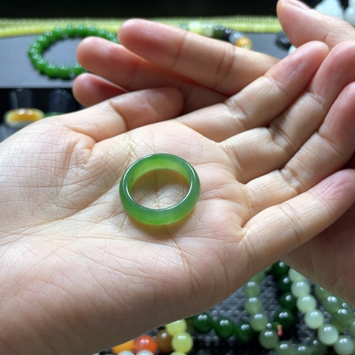 和田玉（碧玉）戒指未镶嵌