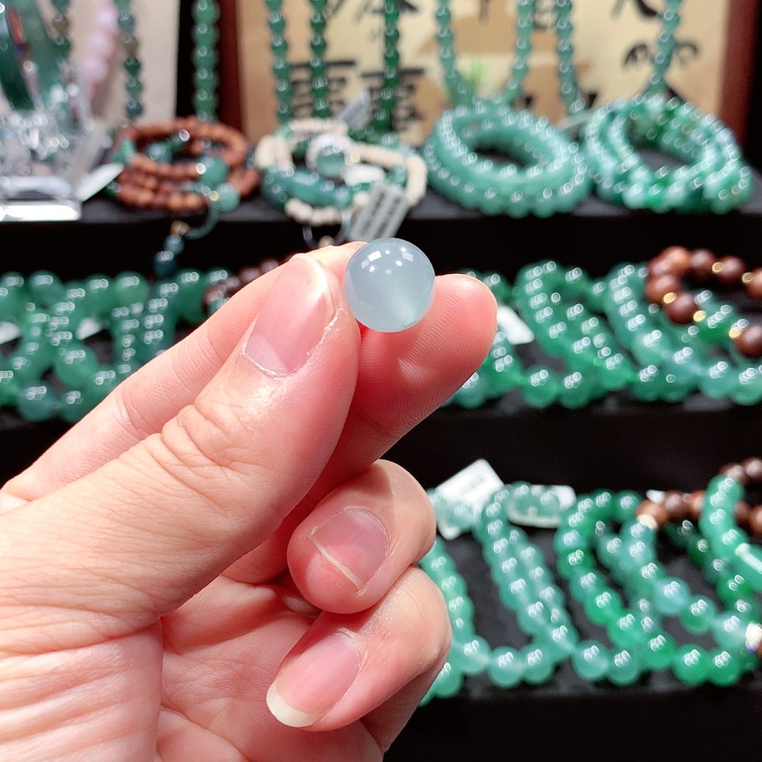 鉄***翡翠未镶嵌手链卡12.3