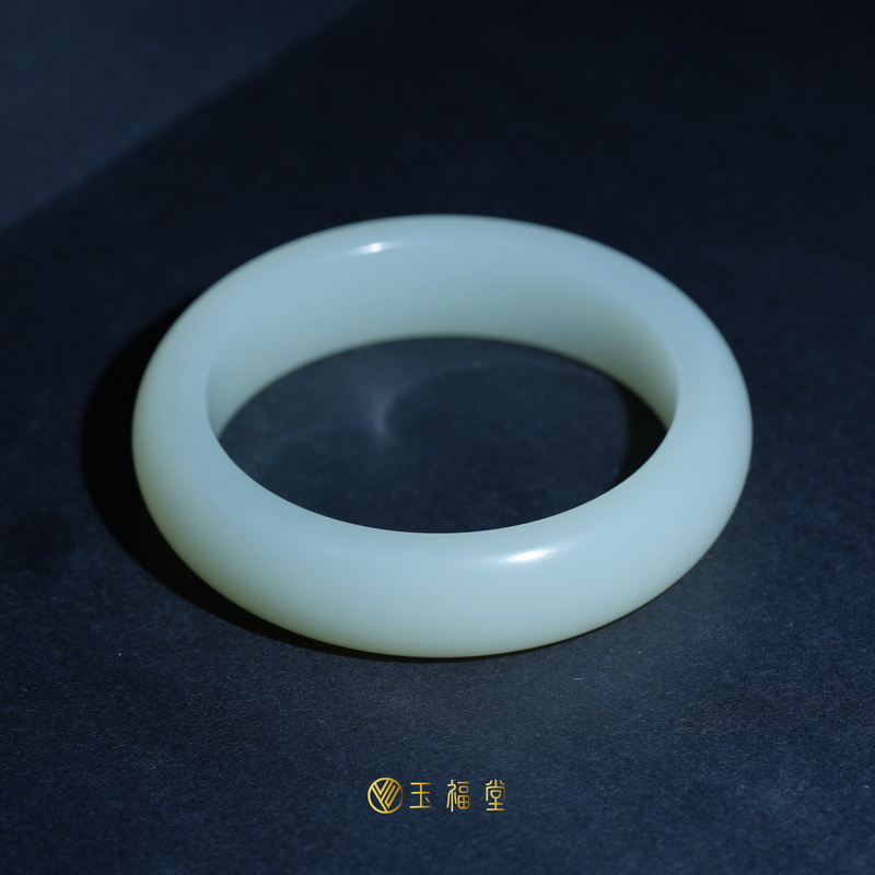 玉福堂 | 新疆和田玉且末青白玉镯 | 厚装手镯 | 小宽胎53mm